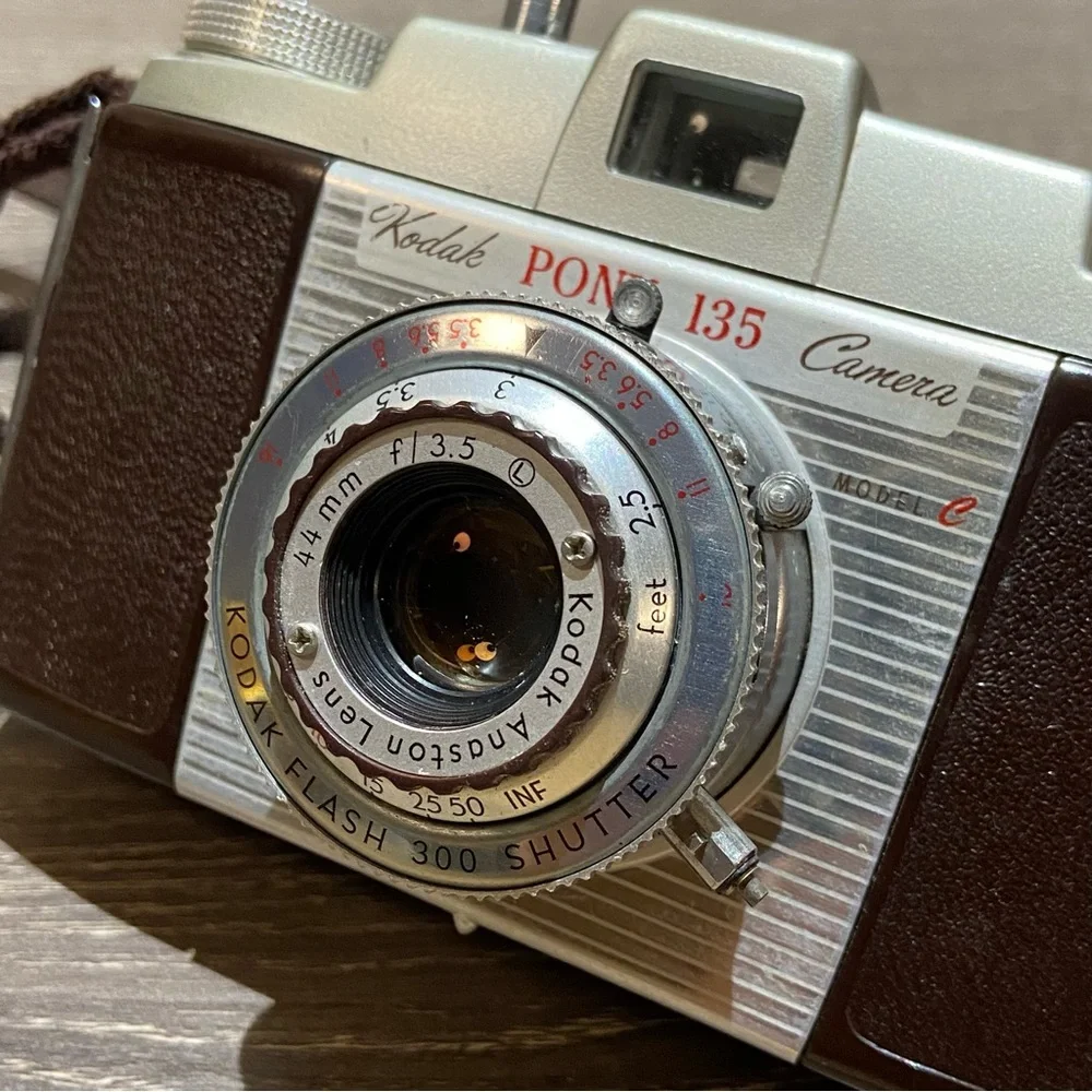 VINTAGE KODAK Pony 135 Model C Camera & Leather Case